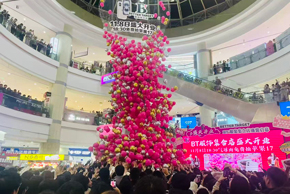 唐山远洋城BT服饰集合店盛大开业，首店经济激活区域消费新活力